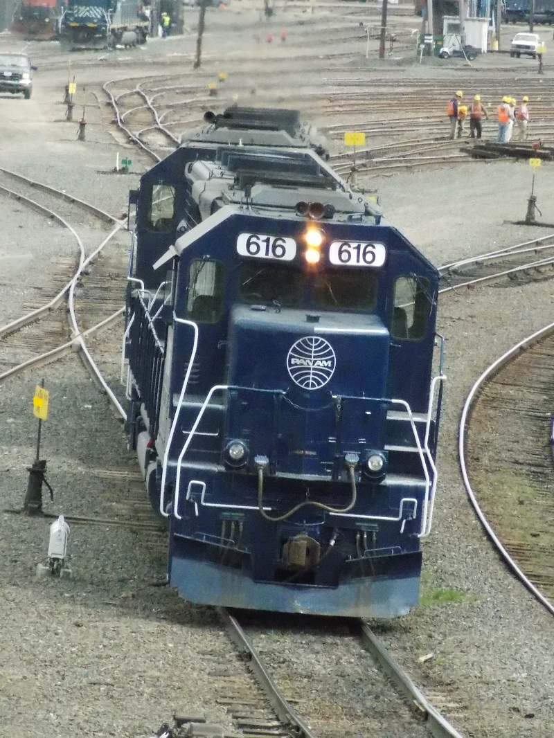 MEC 616 & MEC 609 Moving To The Sanding Tower.